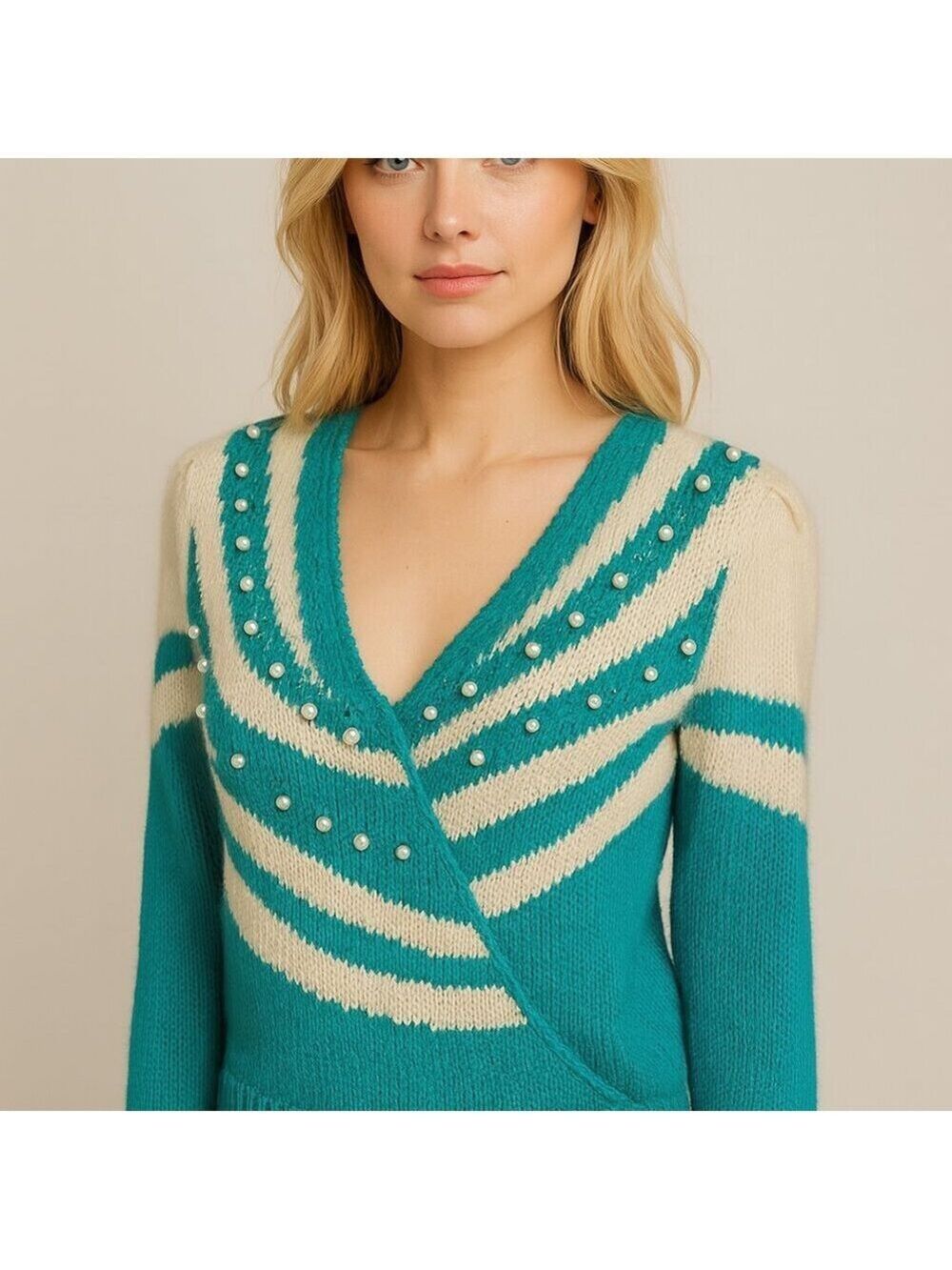 Lauren Cole Petites Faux Pearl Embellished V-Neck Sweater – Turquoise Cream Gold